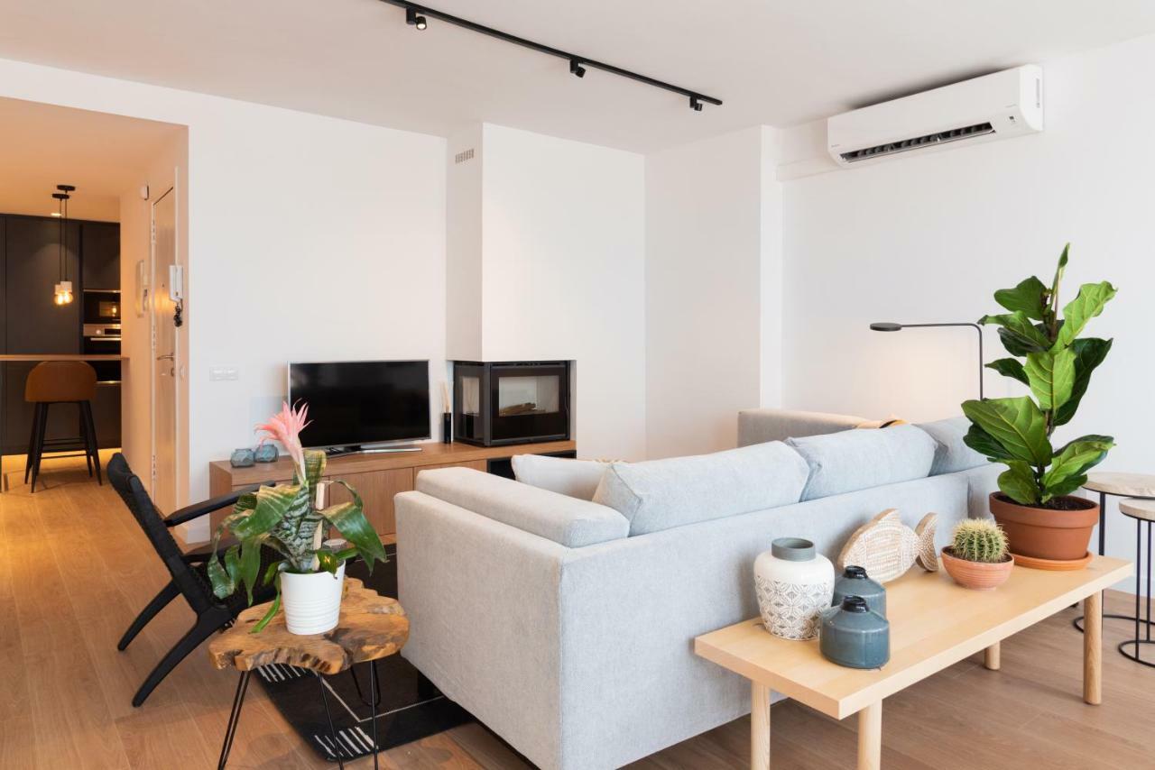 Petit Luxe L'Atic Apartment ตาราสซา ภายนอก รูปภาพ