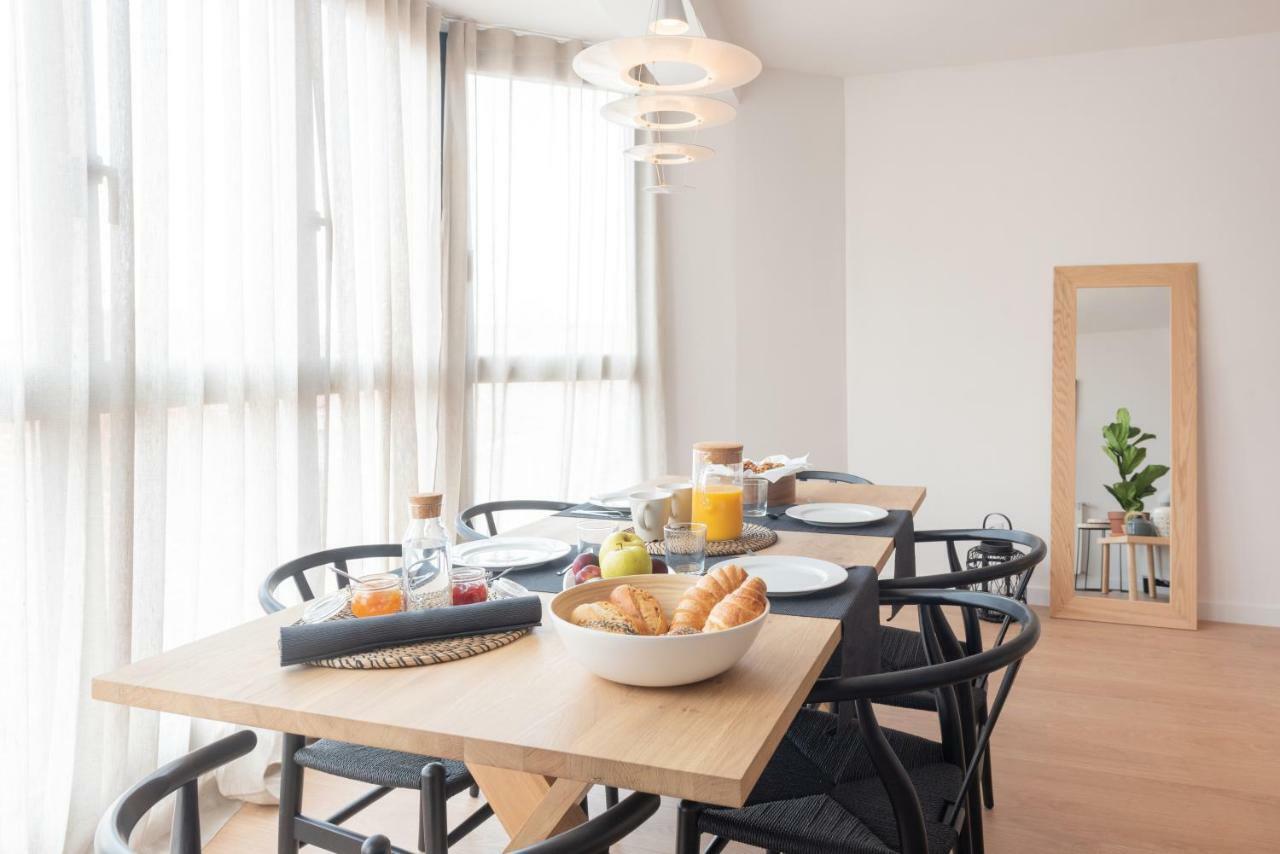 Petit Luxe L'Atic Apartment ตาราสซา ภายนอก รูปภาพ