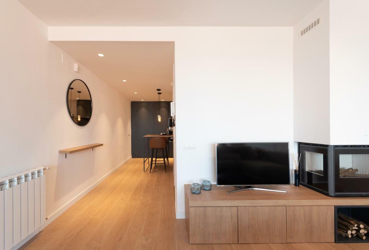 Petit Luxe L'Atic Apartment ตาราสซา ภายนอก รูปภาพ