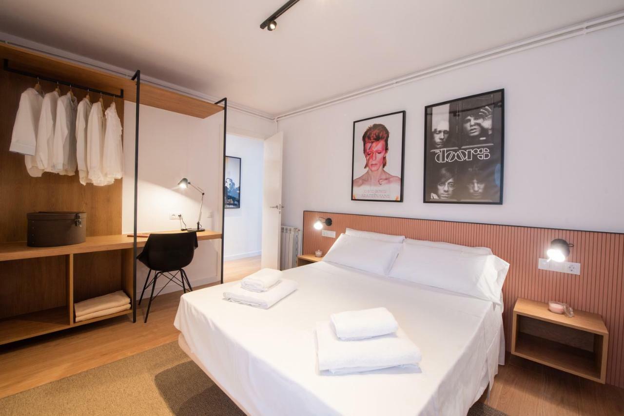 Petit Luxe L'Atic Apartment ตาราสซา ภายนอก รูปภาพ