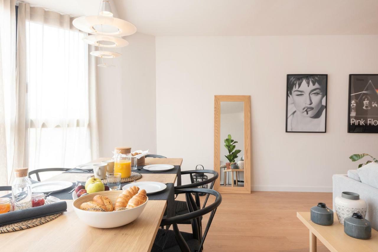 Petit Luxe L'Atic Apartment ตาราสซา ภายนอก รูปภาพ